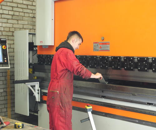 Macfabmetal workshop press